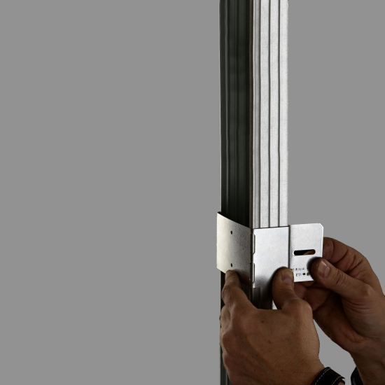 ... bis die Laschen sich treffen.