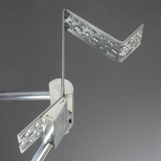 Bend the final 45° angle and the wall-bracket is complete!