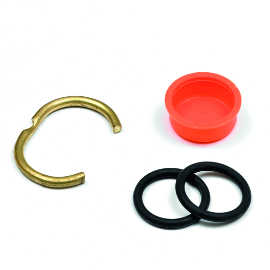 The O-ring connector scope of delivery includes a plastic cap that must be used for assembly.