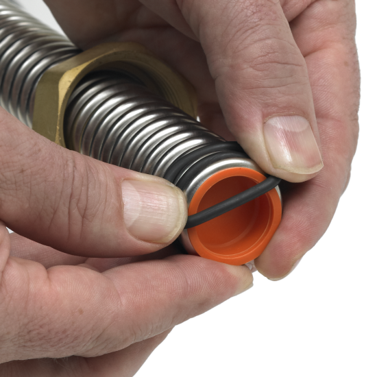 Cut the pipe to the required length. Place the plastic cap into the pipe as shown, fit nut and o-rings not forgetting to remove the plastic cap!!